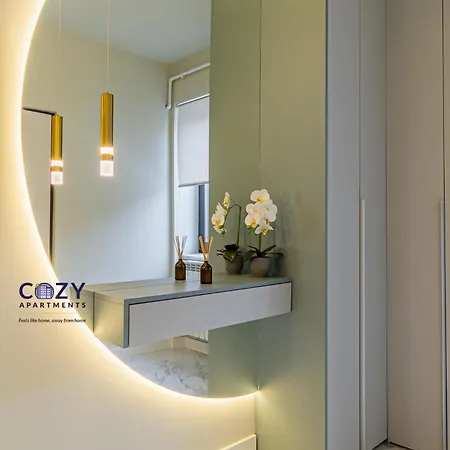 Cozy Luxury Collection - Premium ブラショフ