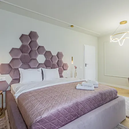 Cozy Luxury Collection - Premium