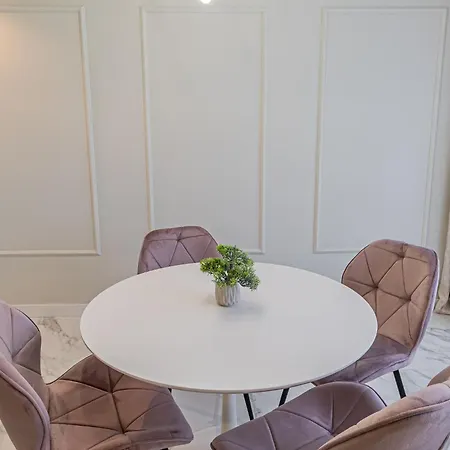 Cozy Luxury Collection - Premium 3* ブラショフ